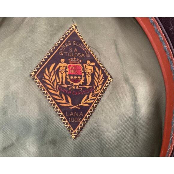 Beret - Picture 4 of 5